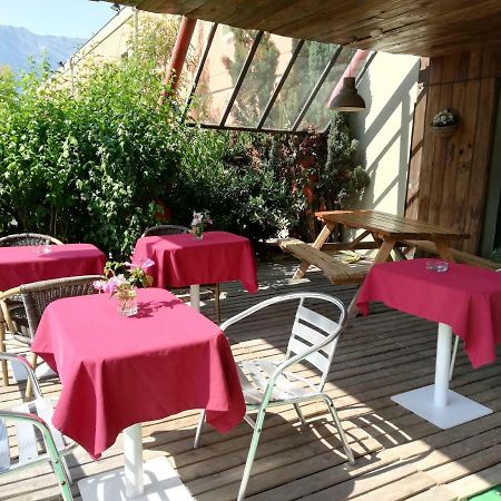 Les 4 Vallees Hotel Albertville Bagian luar foto