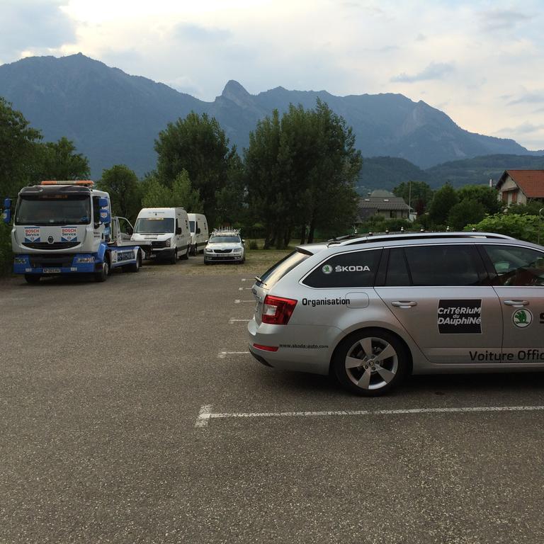 Les 4 Vallees Hotel Albertville Bagian luar foto