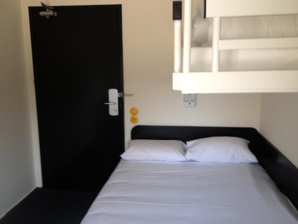 Les 4 Vallees Hotel Albertville Ruang foto