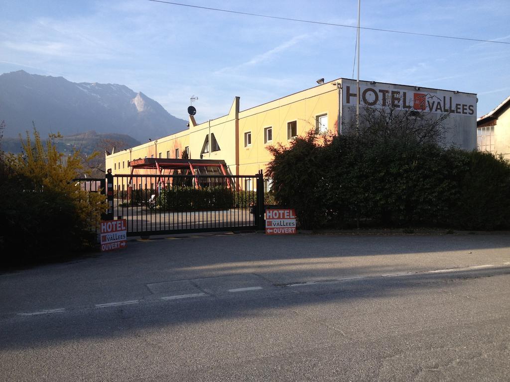 Les 4 Vallees Hotel Albertville Bagian luar foto