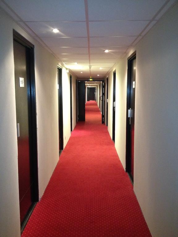 Les 4 Vallees Hotel Albertville Bagian luar foto