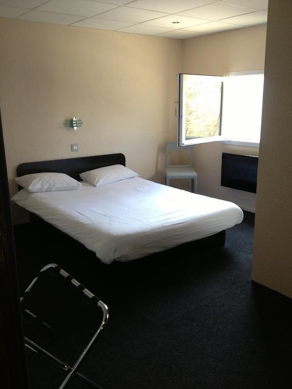 Les 4 Vallees Hotel Albertville Bagian luar foto