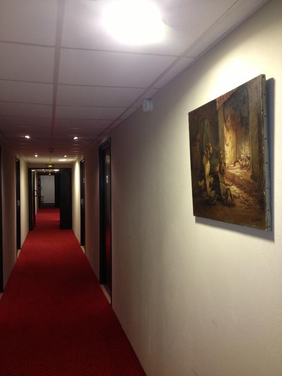 Les 4 Vallees Hotel Albertville Bagian luar foto