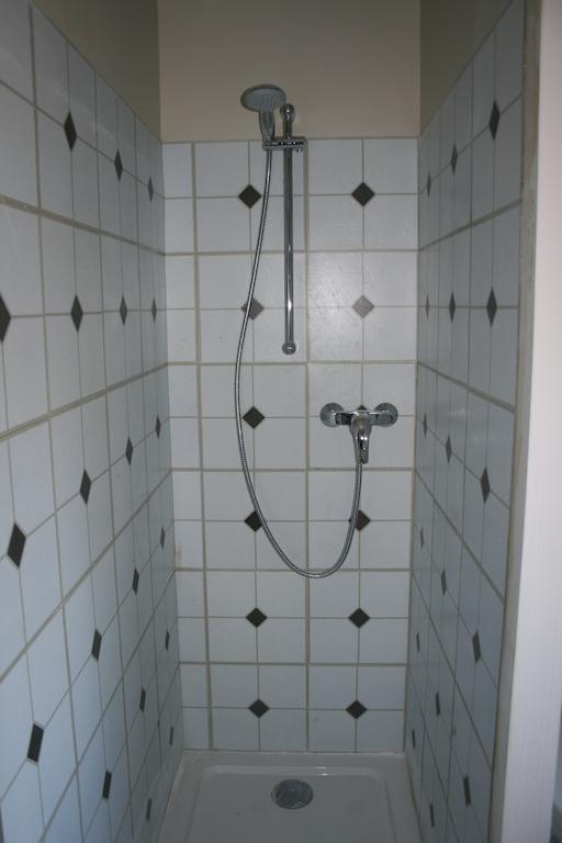 Les 4 Vallees Hotel Albertville Ruang foto