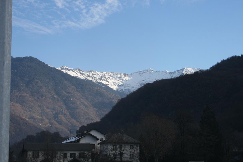 Les 4 Vallees Hotel Albertville Bagian luar foto