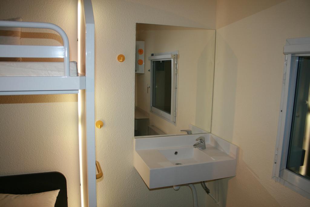 Les 4 Vallees Hotel Albertville Ruang foto