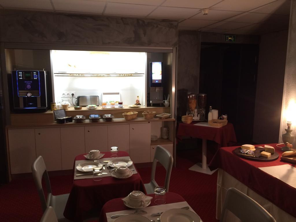Les 4 Vallees Hotel Albertville Bagian luar foto