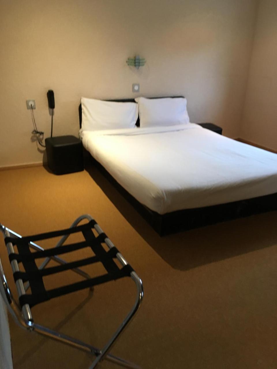 Les 4 Vallees Hotel Albertville Bagian luar foto