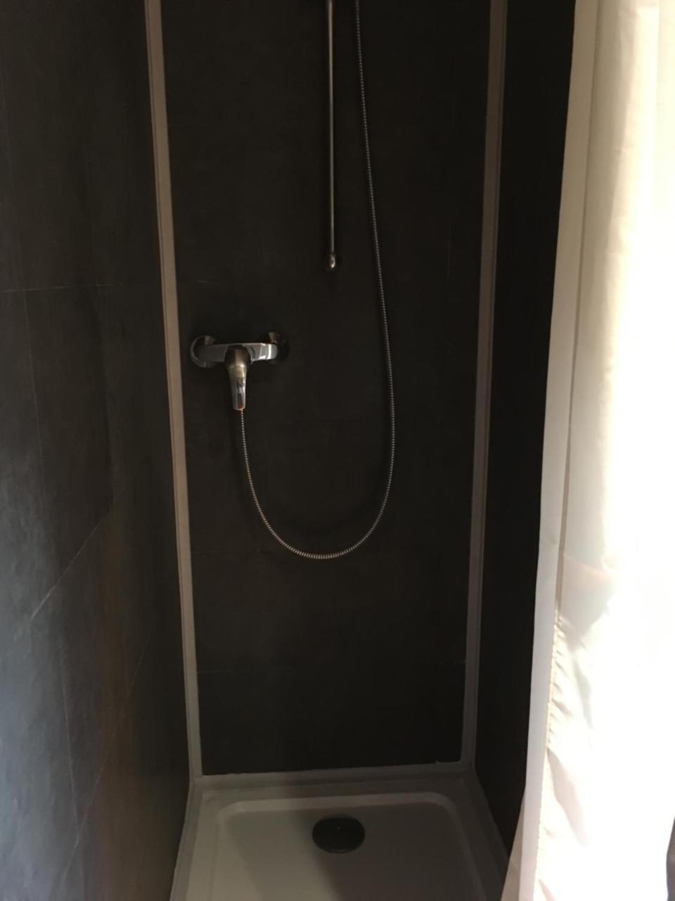 Les 4 Vallees Hotel Albertville Bagian luar foto