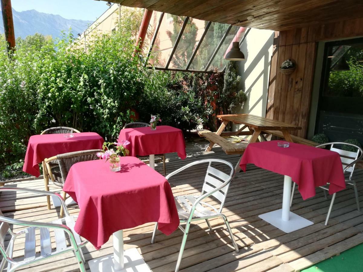 Les 4 Vallees Hotel Albertville Bagian luar foto